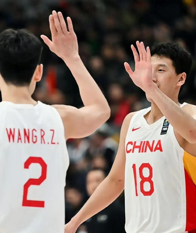 包含实力碰撞，谁能笑到最后胜利呢？的词条