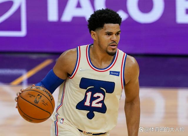 76人球员轮换频繁，如何调整战术避免混乱？