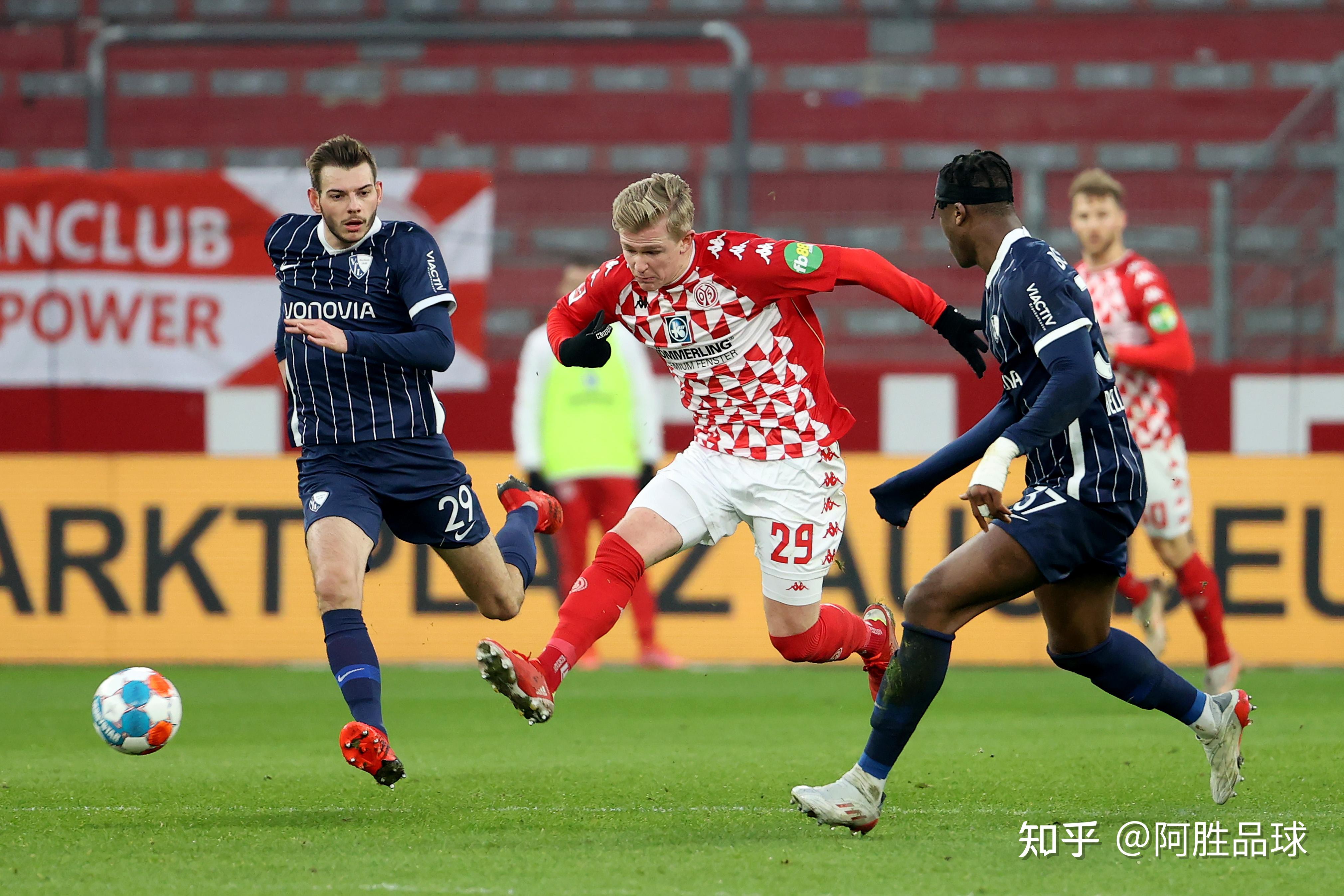 不莱梅主场告捷，球队状态蒸蒸日上