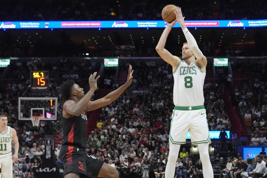 关于凯尔特人轻取巴西男篮，波尔津吉斯惊艳世界的信息