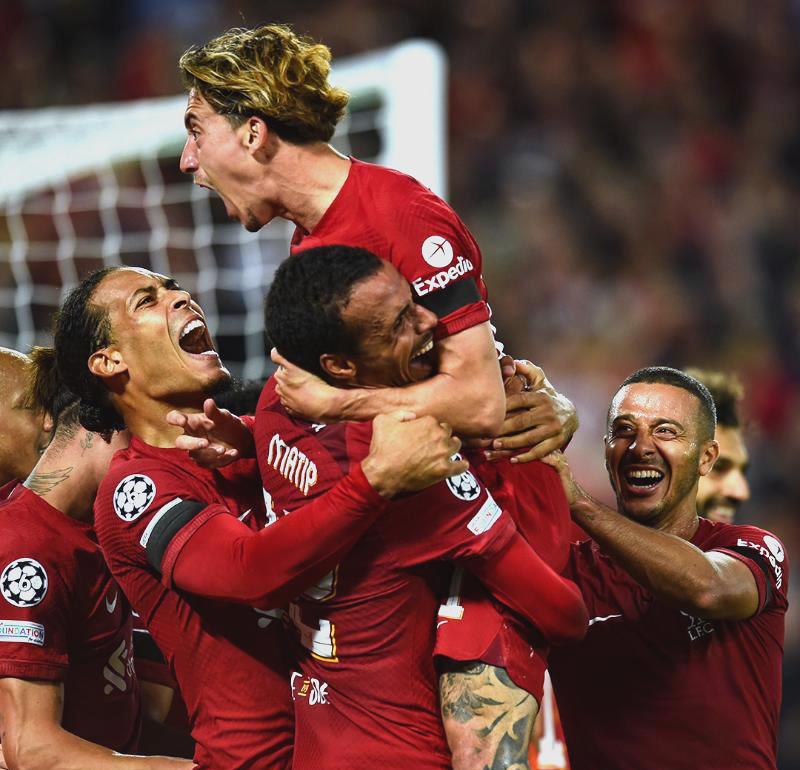 利物浦险胜智利，迪马利亚惊艳世界的简单介绍